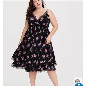 Torrid Black Floral Challis Lace Trim Midi Dress size 2